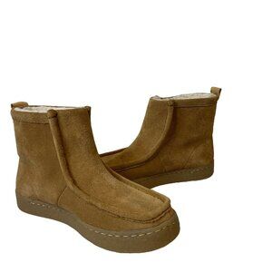 Clarks Barleigh wome’s cozy Ankle boots size 6.5 tan suede